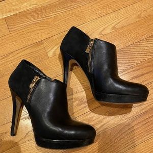 Michael Kors short top booties